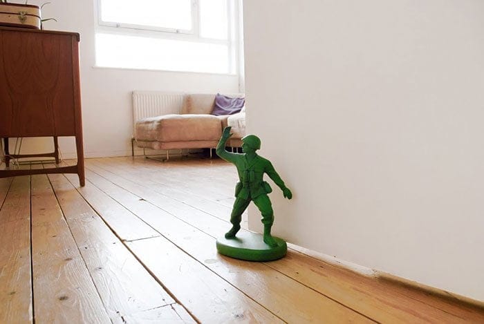 creative-doorstops-33__700