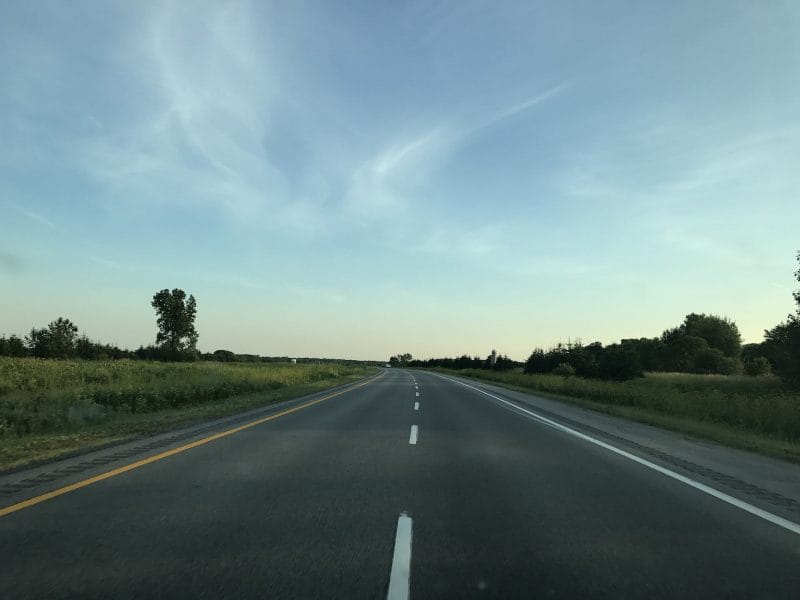 road-2650211_1920