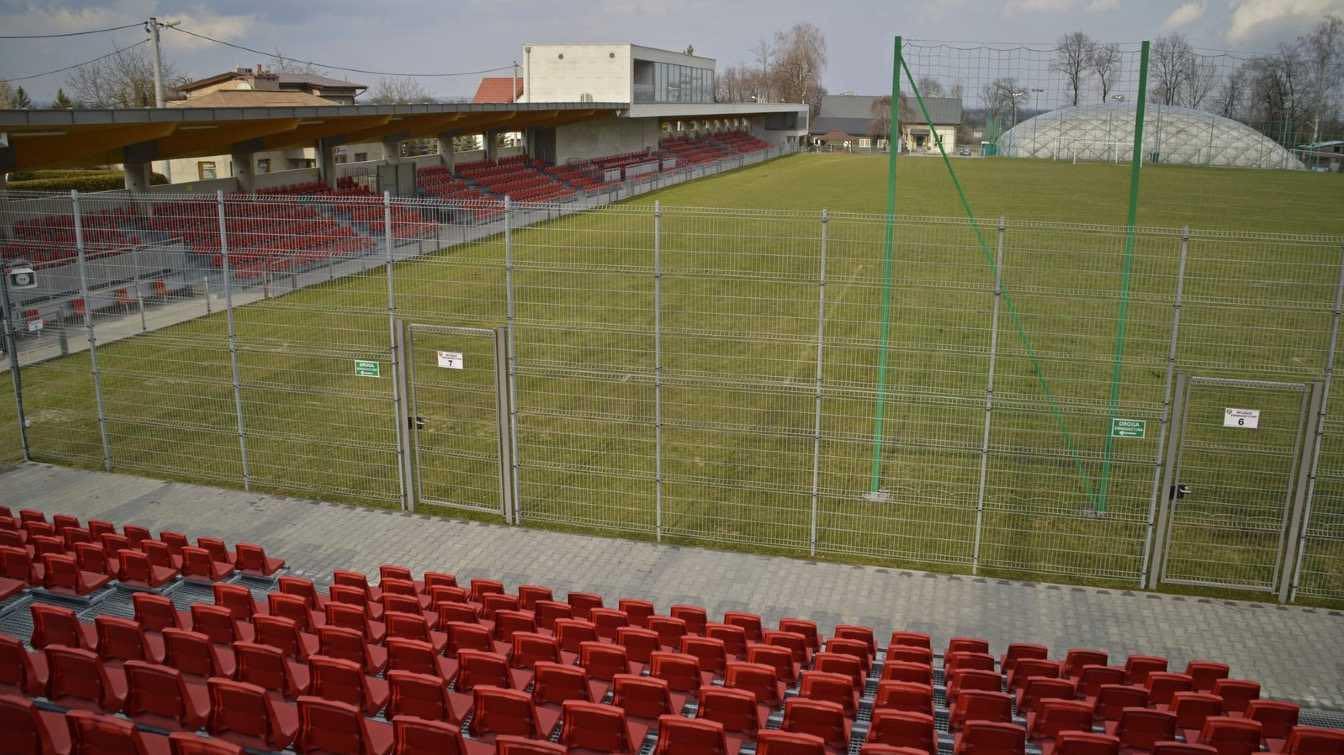 puszcza niepołomice modernizacja stadionu