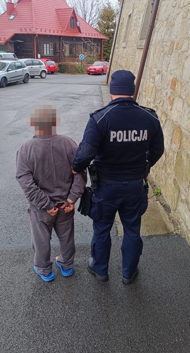 podpalenie domu pożar policja Pawlikowice Wieliczka399-121033