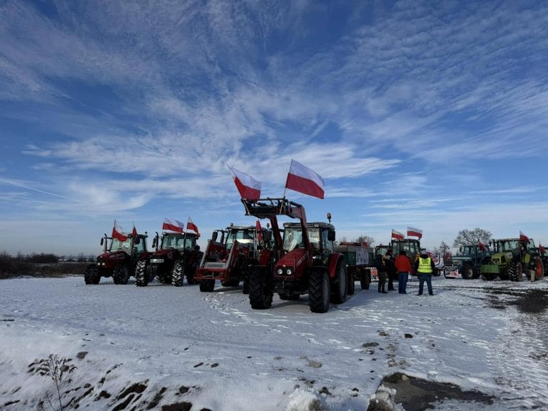 protesty zbiornik wodny polder koszyce szczurowa