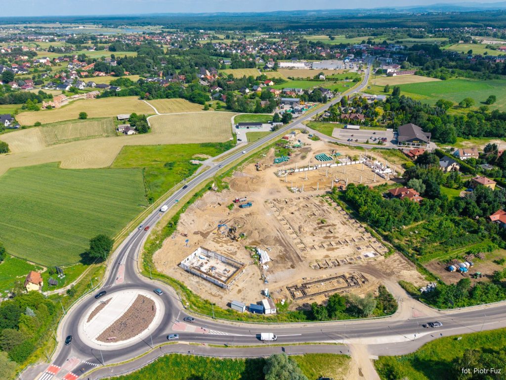 niepołomice kaufland sieć market&oacute;w galeria niepołomice mcdonald's empik