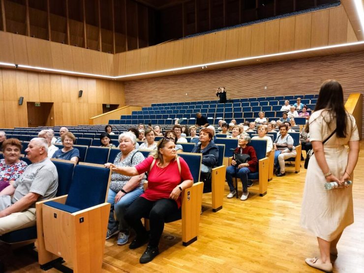 Gminna Akademia Seniora odkrywa Tarnowskie Skarby