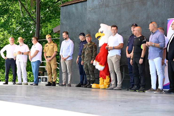 Piknik rodzinny „Bezpieczne wakacje” w Gdowie