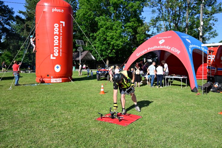 Piknik rodzinny „Bezpieczne wakacje” w Gdowie