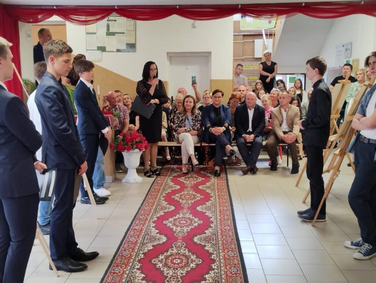 Wernisaż wystawy "Oblicze królów" w Bodzanowie