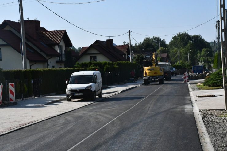 Zakończenie budowy chodników w Gdowie
