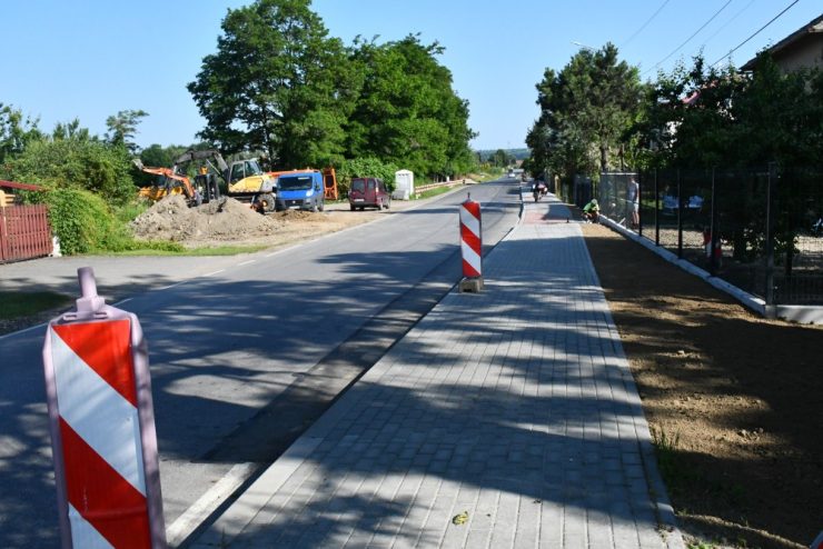 Zakończenie budowy chodników w Gdowie
