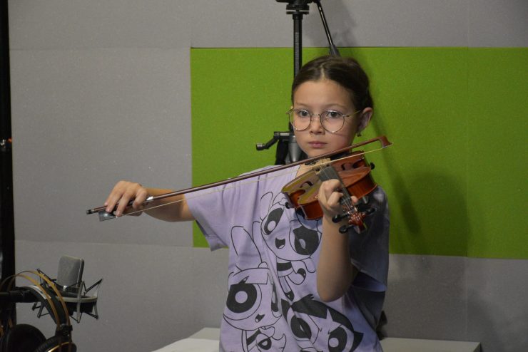 Młodzieżowy wolontariat kulturalny w studiu nagrań