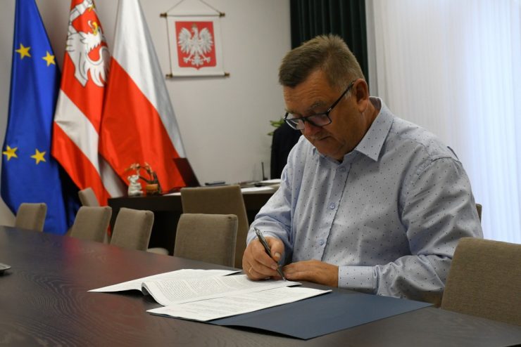 Modernizacja boiska sportowego w Zręczycach