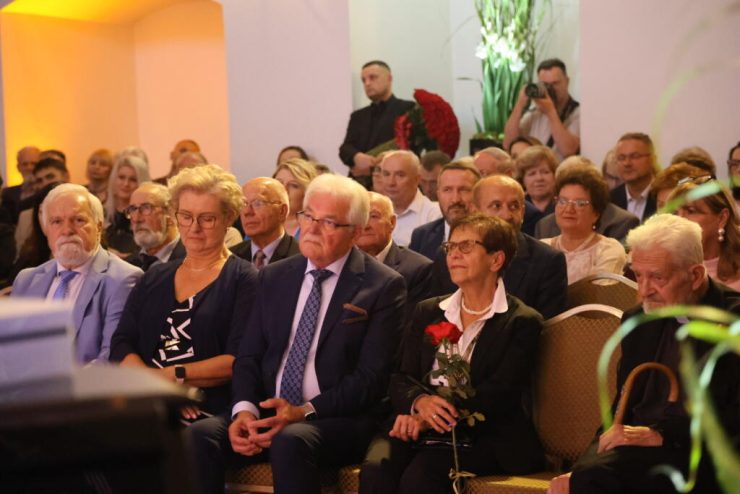 Stanisław Kracik Honorowym Obywatelem Niepołomic