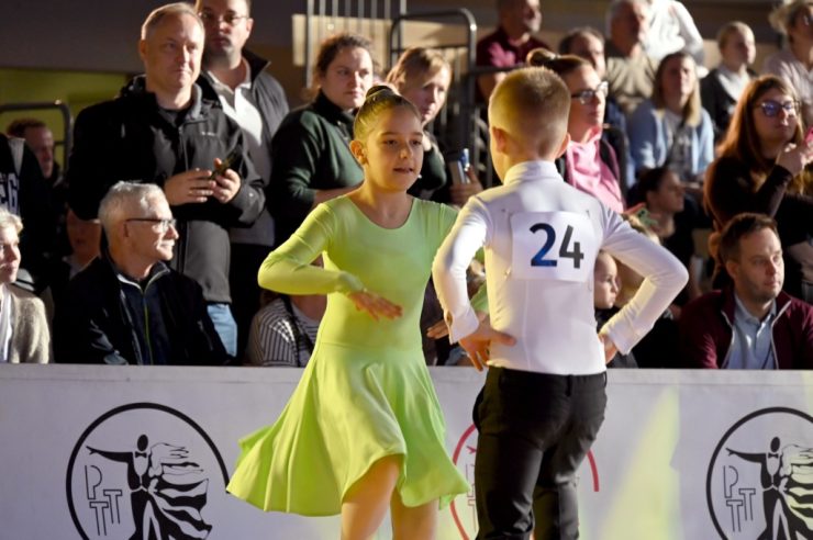 Emocje i taniec w Bochni podczas XXVIII Turnieju Tańca Towarzyskiego