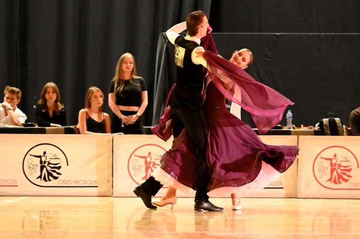 Emocje i taniec w Bochni podczas XXVIII Turnieju Tańca Towarzyskiego