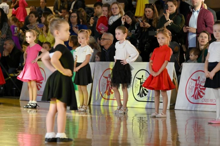 Emocje i taniec w Bochni podczas XXVIII Turnieju Tańca Towarzyskiego