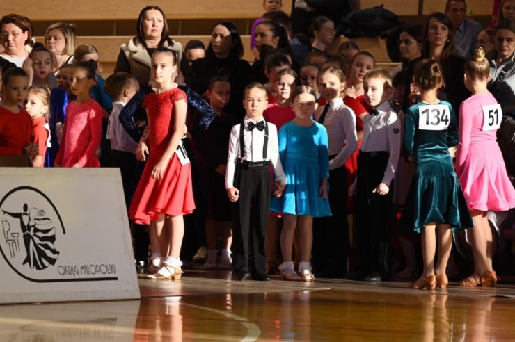 Emocje i taniec w Bochni podczas XXVIII Turnieju Tańca Towarzyskiego