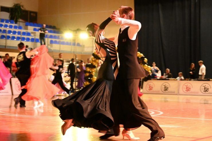 Emocje i taniec w Bochni podczas XXVIII Turnieju Tańca Towarzyskiego