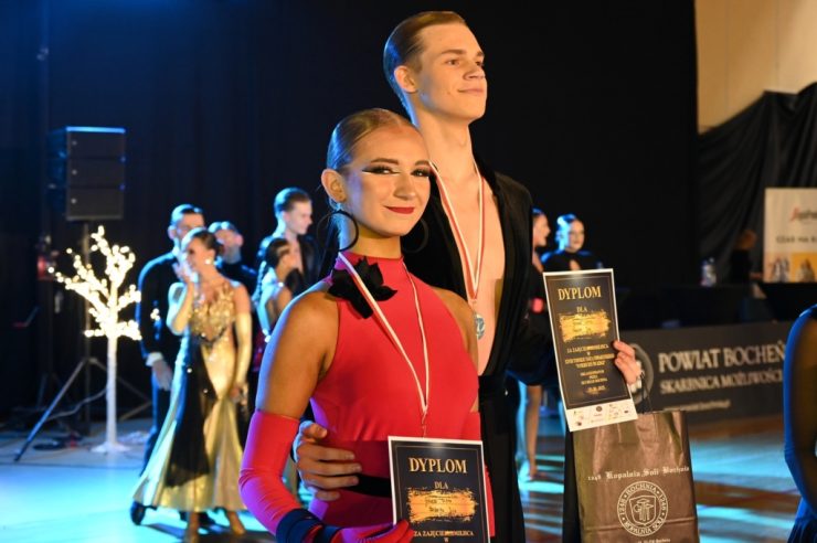 Emocje i taniec w Bochni podczas XXVIII Turnieju Tańca Towarzyskiego