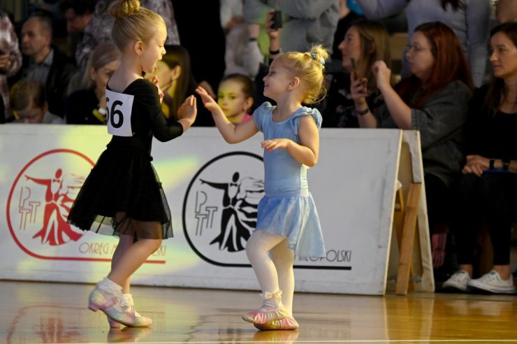 Emocje i taniec w Bochni podczas XXVIII Turnieju Tańca Towarzyskiego