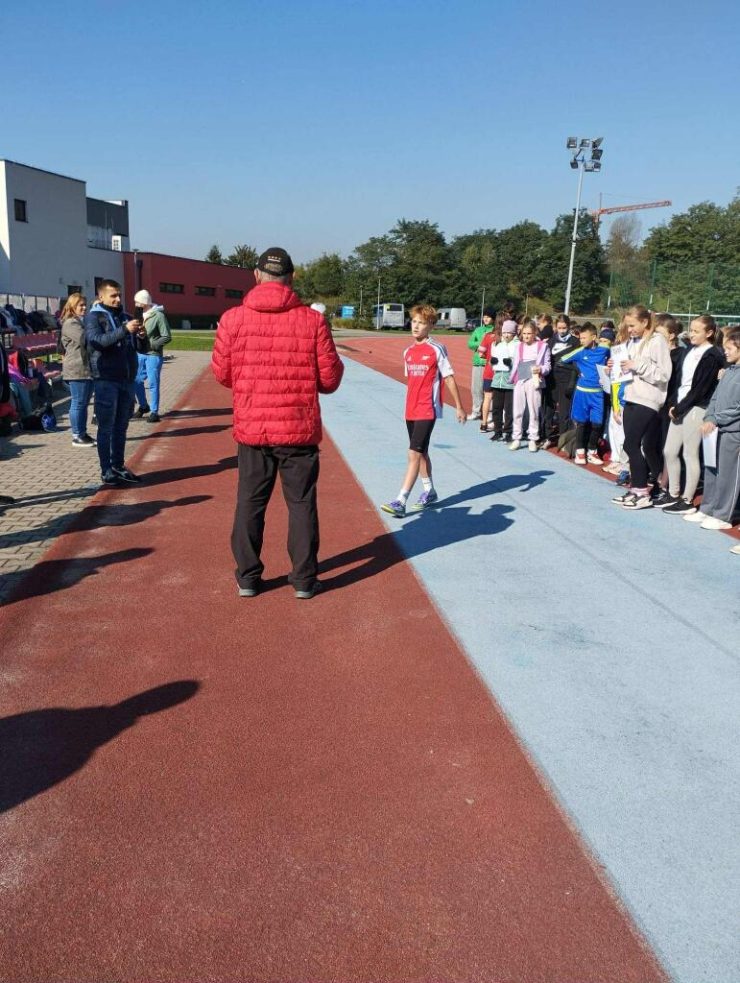 Młodzi lekkoatleci z Biskupic triumfują w Wieliczce