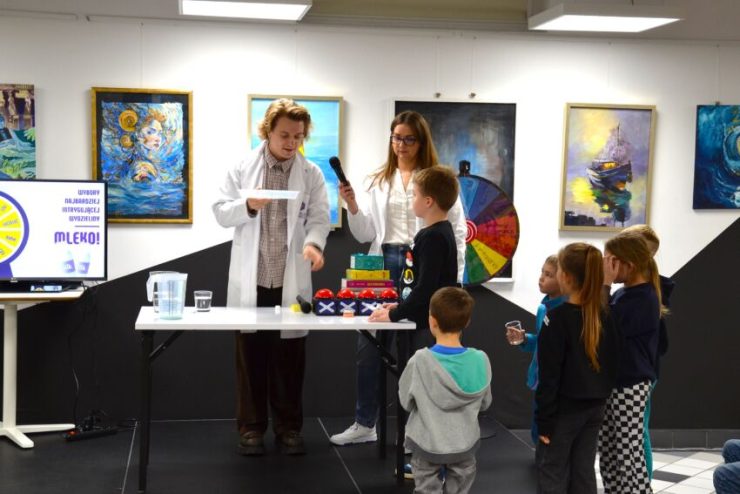 Noc Bibliotek w Niepołomicach – święto kreatywności i zabawy