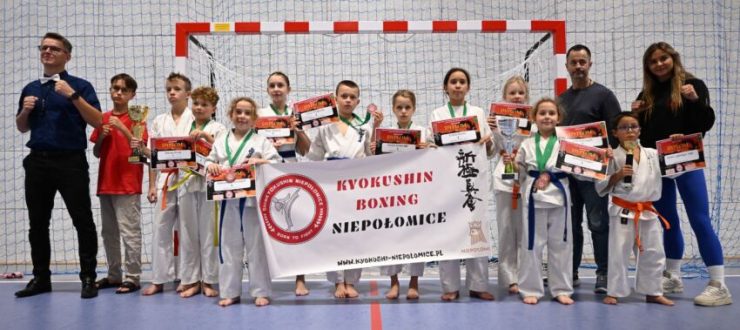 Sukces zawodników Kyokushin Boxing Niepołomice w Liszkach
