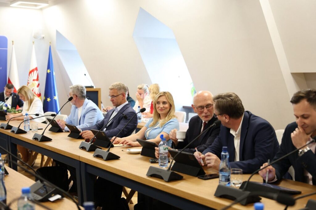 XXIII Sesja Rady Powiatu Wielickiego: nowości w kulturze i edukacji