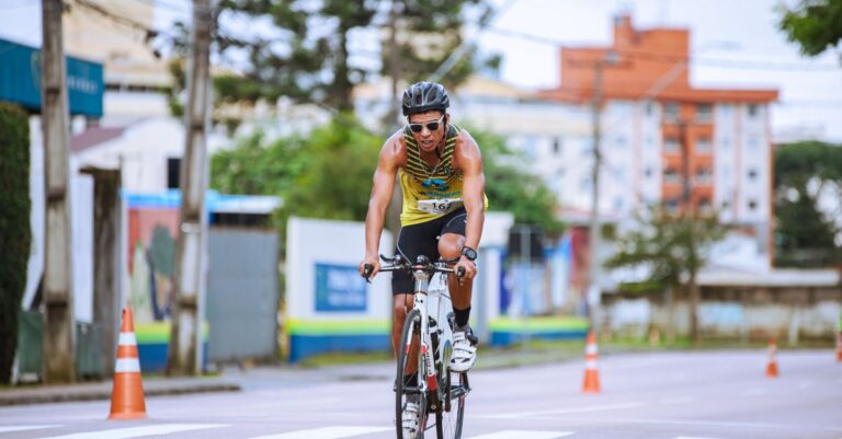 Utrudnienia w ruchu podczas zawodów IRONMAN 70.3 Kraków