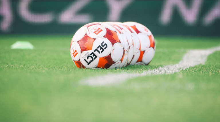 Puszcza zamknie 4. kolejkę Betclic I Ligi. Rywalem będzie Arka Gdynia