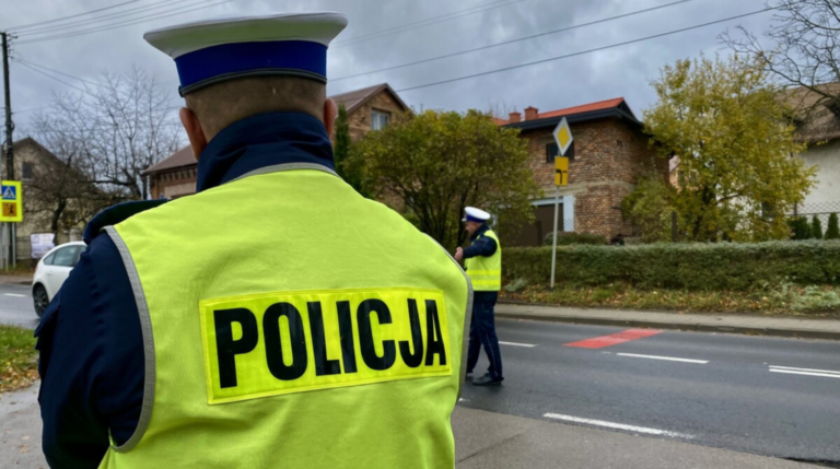 Pościg za motocyklistą na ul. Wielickiej. 31-latek nie miał uprawnień [NAGRANIE]