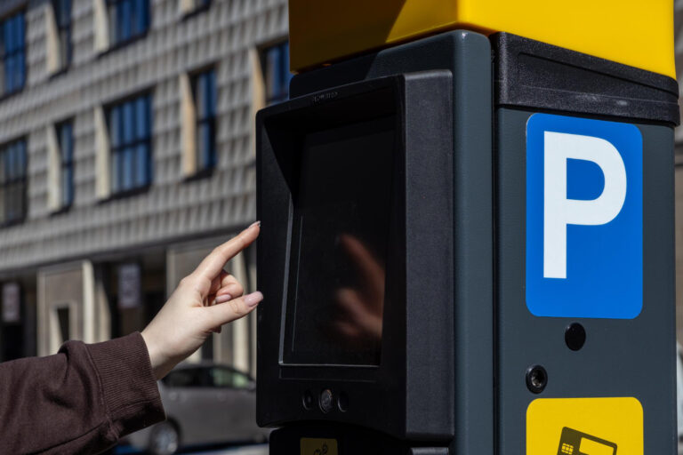Nowe zasady parkowania w Wieliczce. Od 17 sierpnia część parkingów bez opłat