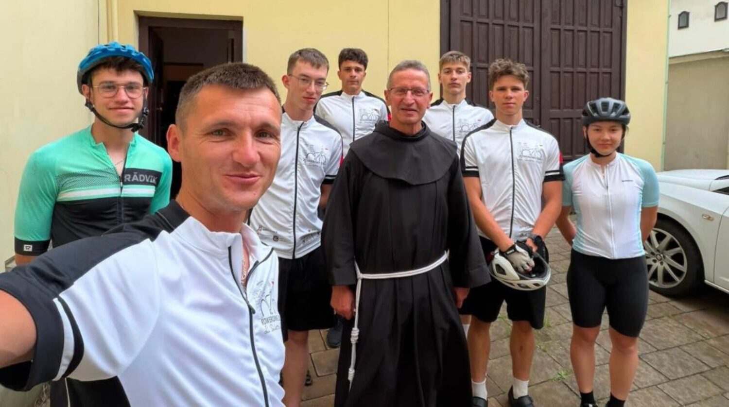 Z modlitwą przez Europę. Rowerzyści z Bodzanowa dotarli do La Salette
