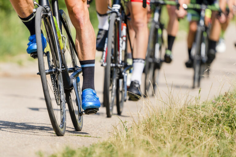 Finał Tour de Pologne na ulicach Wieliczki. Gdzie i kiedy pojawią się zawodnicy?