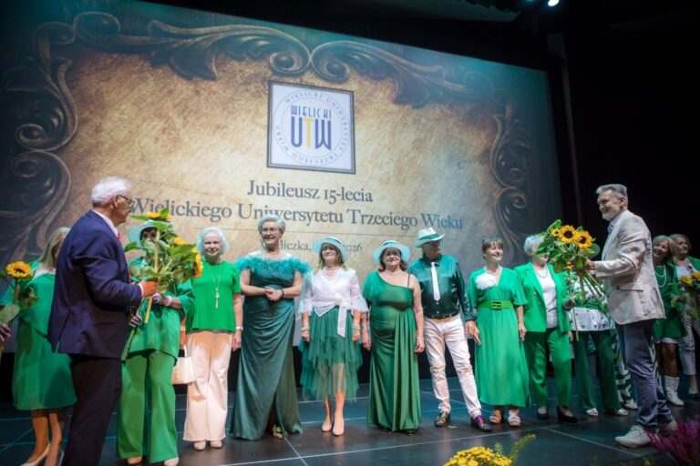 Wielicki Uniwersytet Trzeciego Wieku ma 15 lat. Wiedza, pasje i wspólne świętowanie