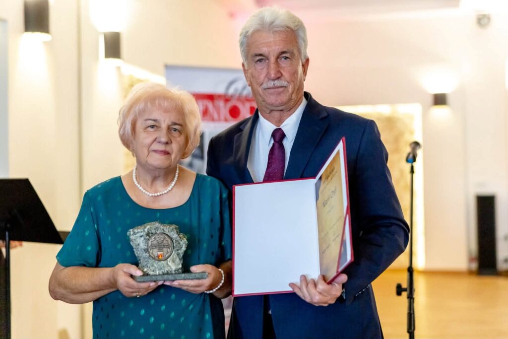 jubileusz-15-lecie-uniwersytetu-trzeciego-wieku-kłaj-uroczystość-wydarzenie-powiat-wielicki12
