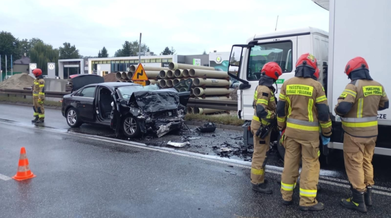 UWAGA! Śmiertelny wypadek na DK94 w Wieliczce. Nie żyje 29-letni kierowca