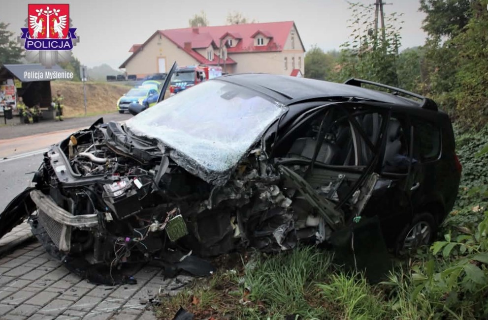 UWAGA! Wypadek na trasie Wieliczka – Dobczyce. Dwie osoby poszkodowane