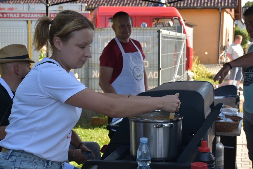Zakończenie lata w Książnicach &ndash; rodzinna zabawa na pikniku