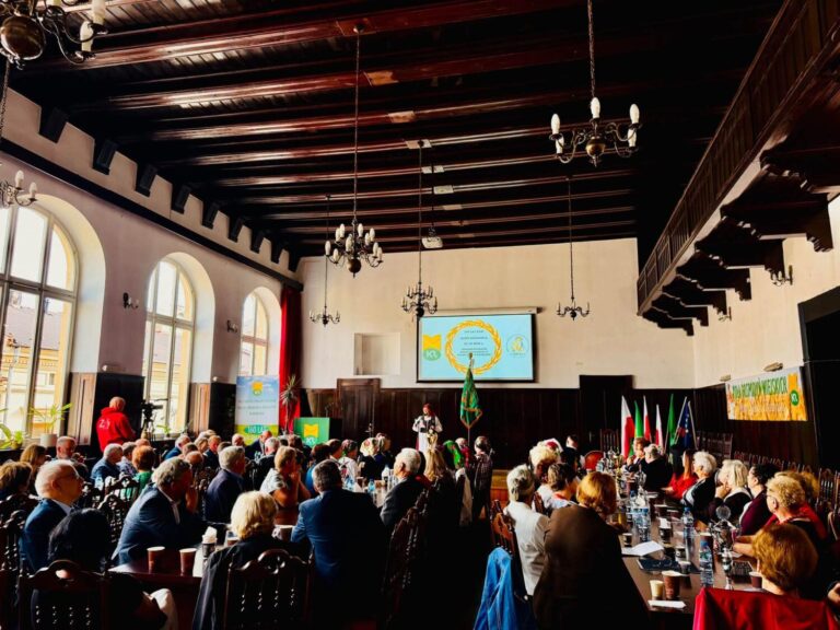 160 lat K&oacute;ł Gospodyń Wiejskich. Wśr&oacute;d wyr&oacute;żnionych mieszkanki gminy Gd&oacute;w