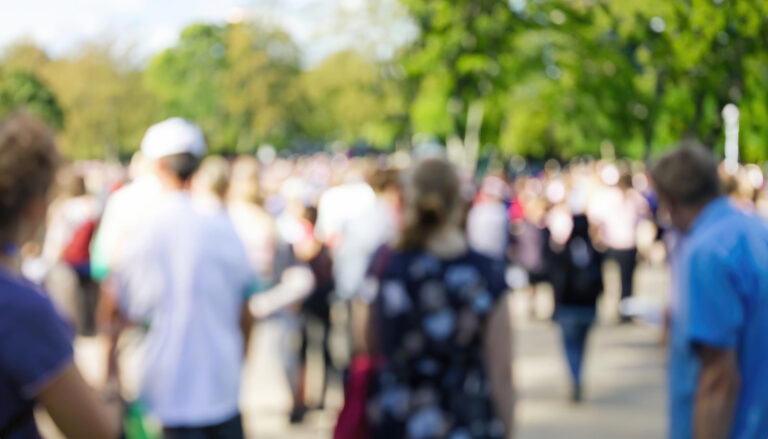 Wsp&oacute;lny marsz dla wszystkich pokoleń. Uczestnicy wyruszą z Gdowa