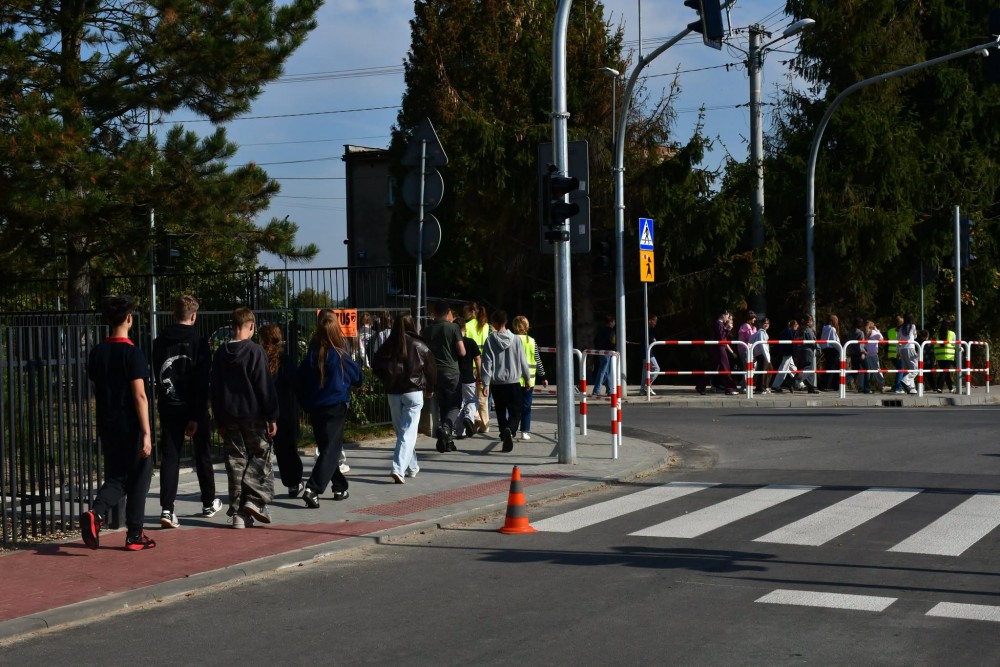 Pr&oacute;bne ewakuacje w plac&oacute;wkach oświatowych w Gdowie