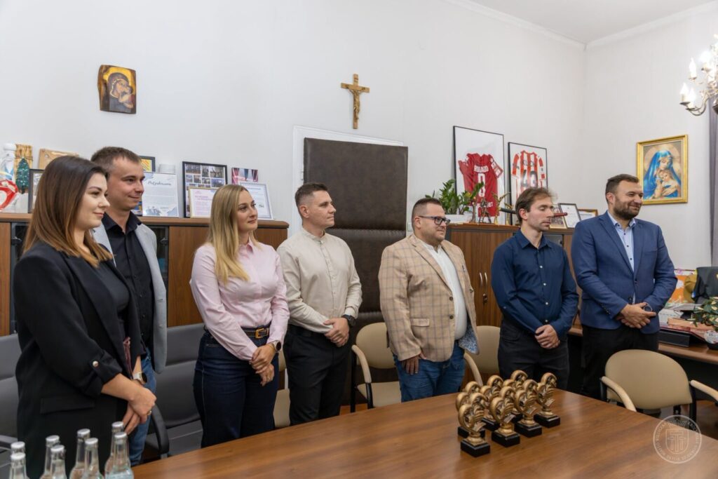 &bdquo;Siedmiu Wspaniałych&rdquo; z Czarnochowic. Podziękowania za pomoc podczas pożaru w Grecji