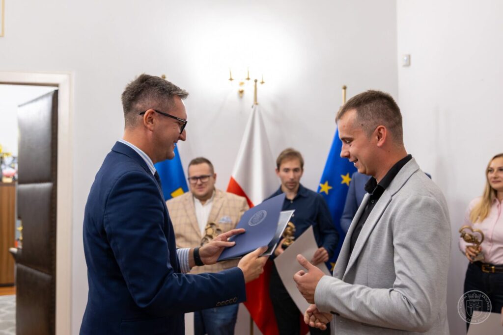 „Siedmiu Wspaniałych” z Czarnochowic. Podziękowania za pomoc podczas pożaru w Grecji