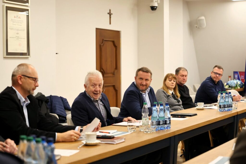 Przejścia dla pieszych i edukacja najmłodszych. O bezpieczeństwie na drogach powiatu wielickiego