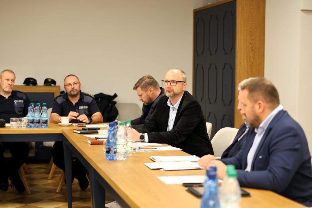 Przejścia dla pieszych i edukacja najmłodszych. O bezpieczeństwie na drogach powiatu wielickiego